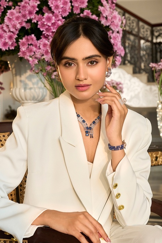 #TheEliraGirl Janki Bodiwala